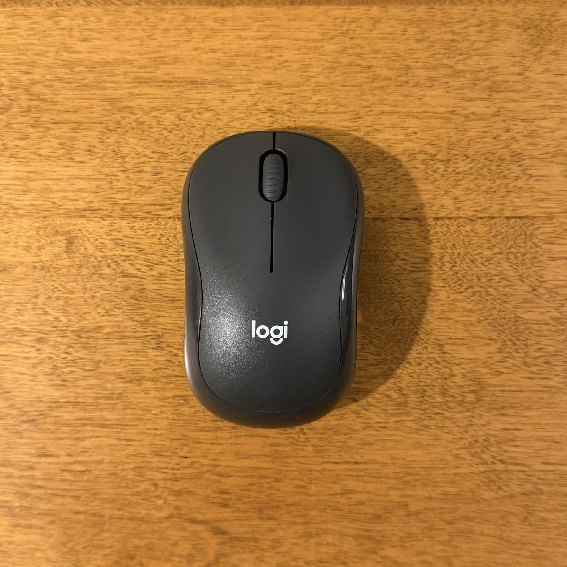 Logitech M240 Silent Bluetooth Mouse and Mouse Pad