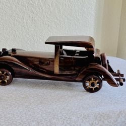 Beautiful Hand carved Roadster collectible 