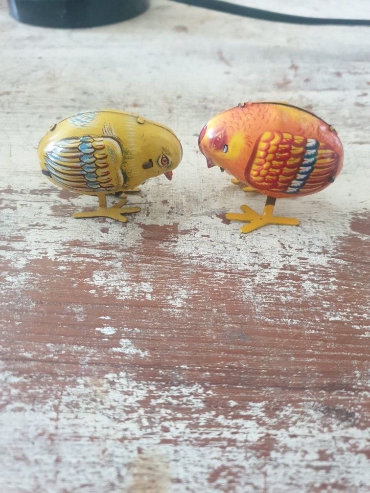 2 Tin Wind Up Toy Chick's Germany, China π