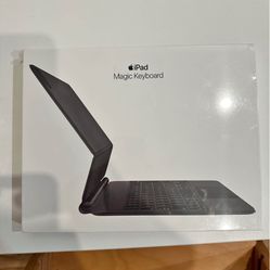 Apple iPad Air (11 Inch) Magic Keyboard (brand New) 