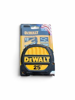 New DeWalt 25 Ft Tape Measure