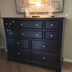 Dresser  with mirror