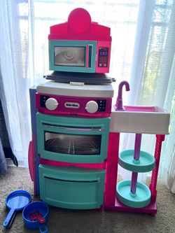 Play Kitchen