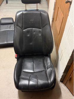 2008 G35 sedan seats