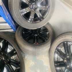 Chrysler 300 ‘o Una Lexus O Toyota 