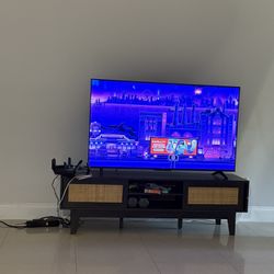 TV & Table 
