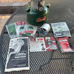 COLEMAN GREEN VINTAGE LATERN