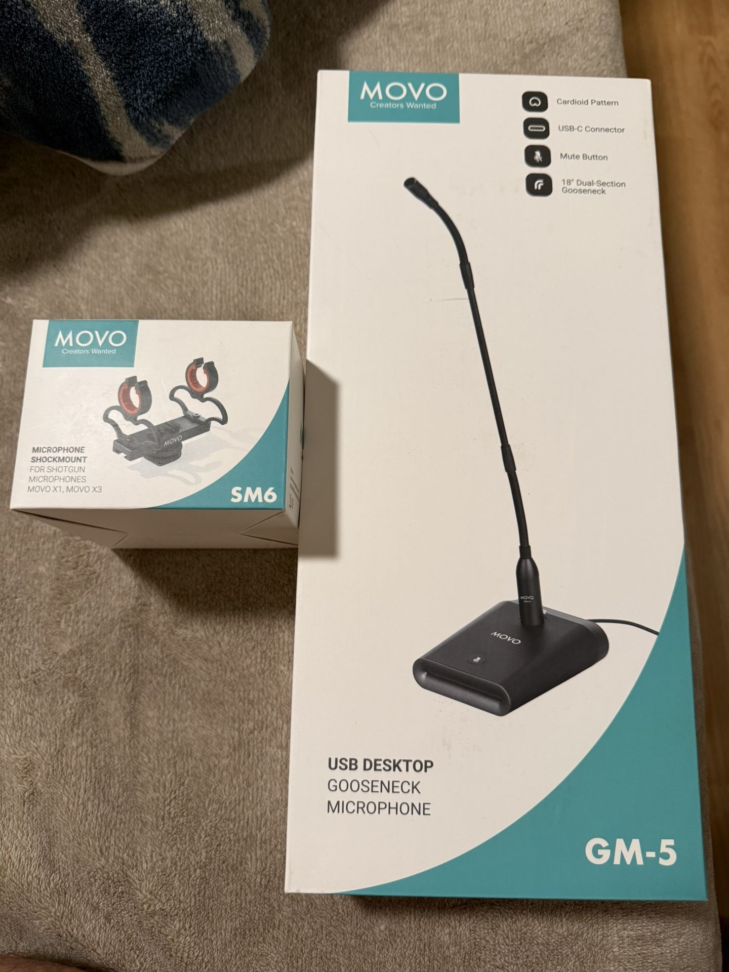 MOVO Gooseneck Mic & Microphone Mount