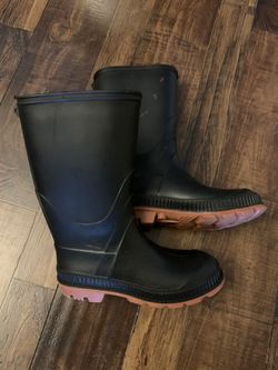 Kids Size 2 Black Rain boots 