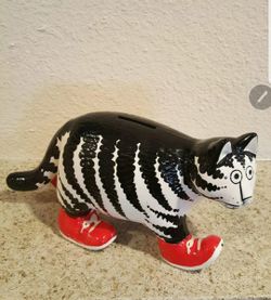 Kliban 6.25" Black & White Cat In Red Sneakers Piggy Coin Bank made in japan