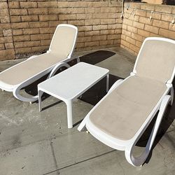 Nardi Omega Commercial Grade 2 Sling Chaise with Matching Table