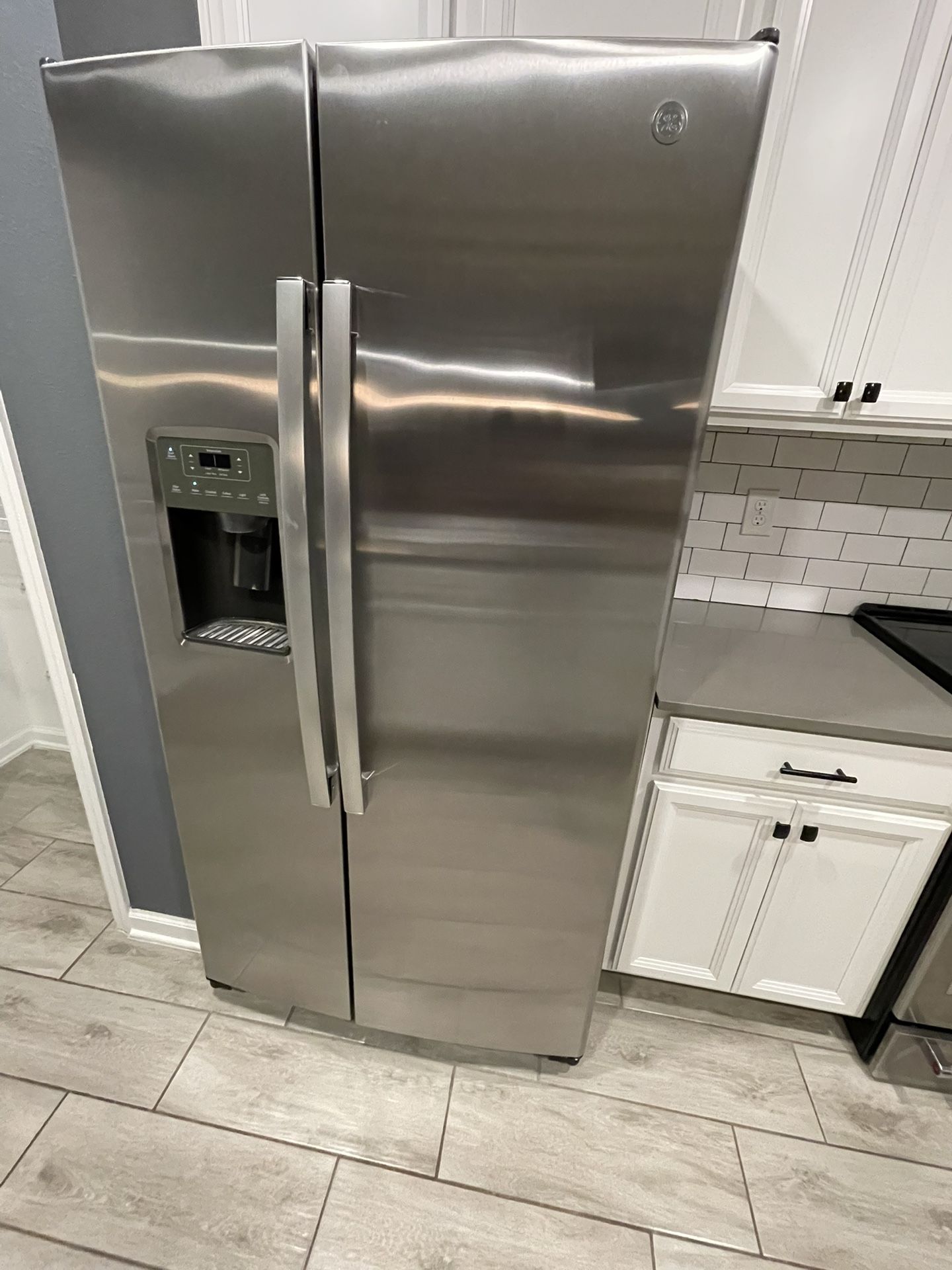 GE Fridge
