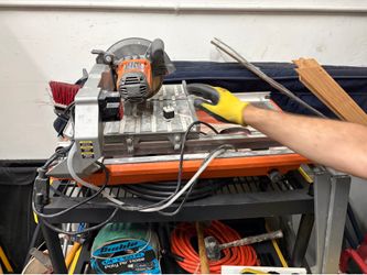 Tile cutter