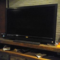 46in Working Flat Screen