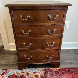 Vintage Antique Estate Side Accent Table Wood Dresser 4 Drawers