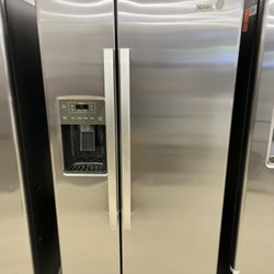 New 33” GE Side By Side Refrigerator (Scratch And Dent) W/ Manufacturer Warranty 