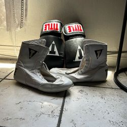 Classic Black And Red Tittle Blowing Gloves And White Tittle Boxing Shoes