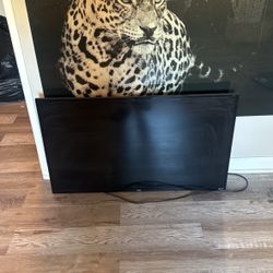 38inch Tv With Mount! & 55 Inch Tv With Mount 