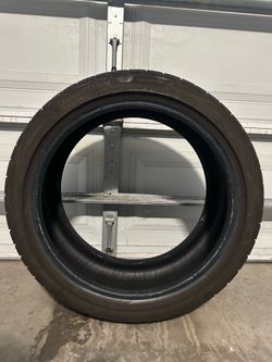 Tire Bridgestone 235/40R18
