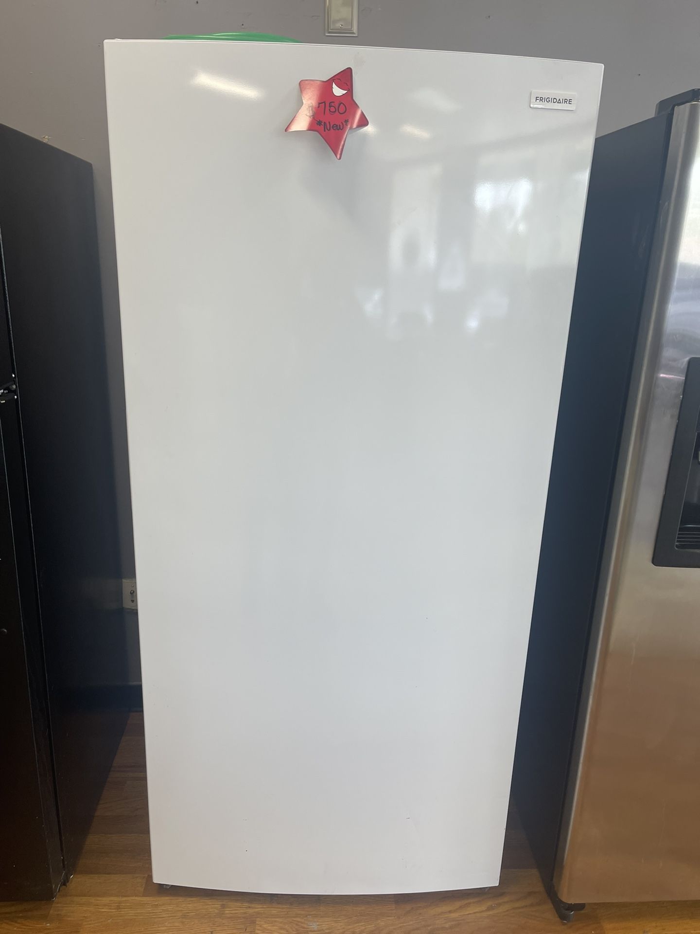 Frigidaire Commercial Stand Up Deep Freezer 20cubicft