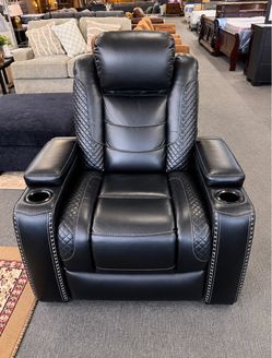 🔥 Electric Massage + Heat Recliner — WAS $1,299, NOW $499!