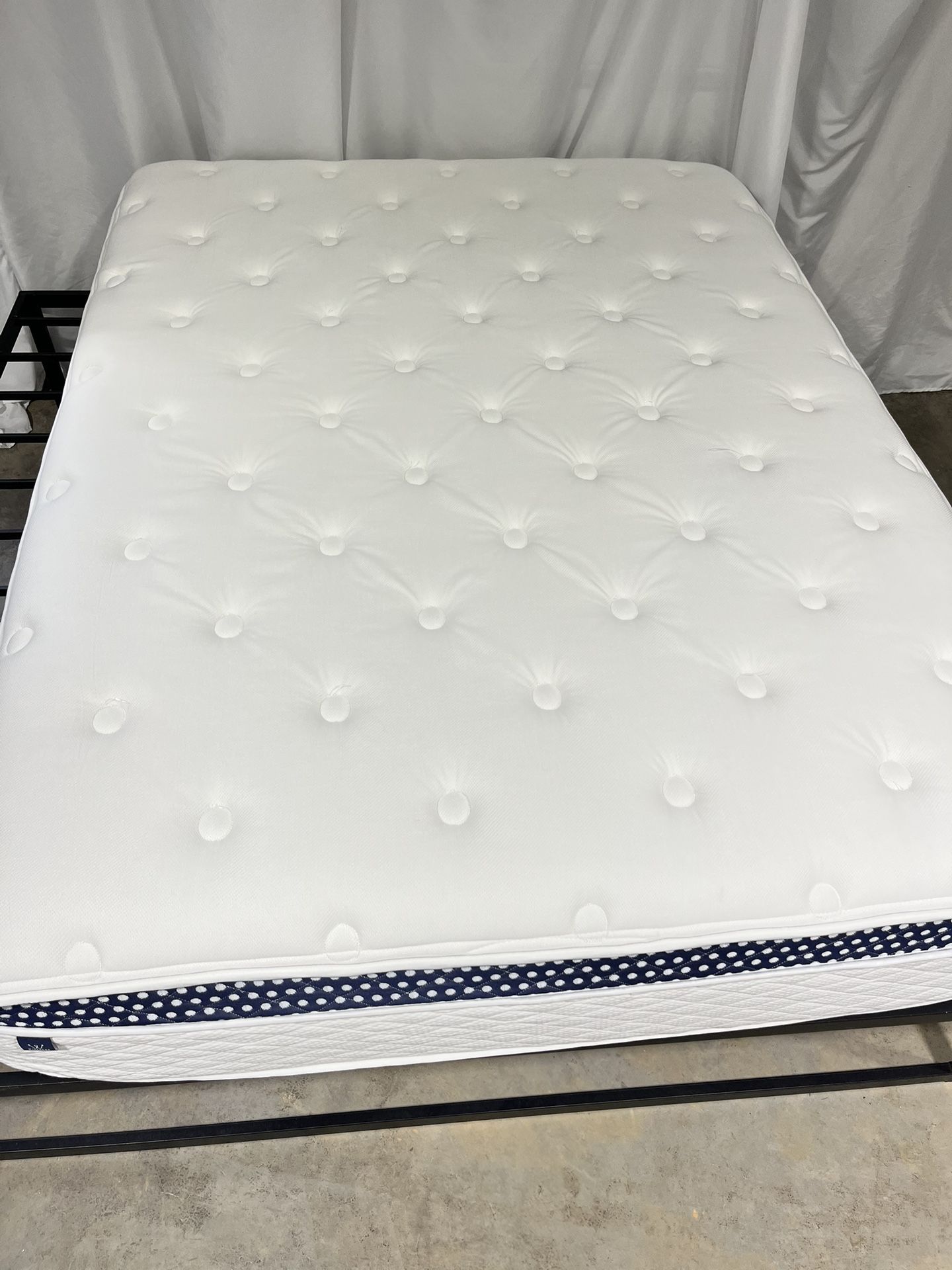 Winkbeds Plus Mattress - QUEEN
