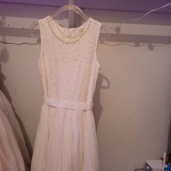 Little Girl 👗 Size 4