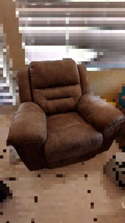 Recliner - Stoneland rocker manual recline.