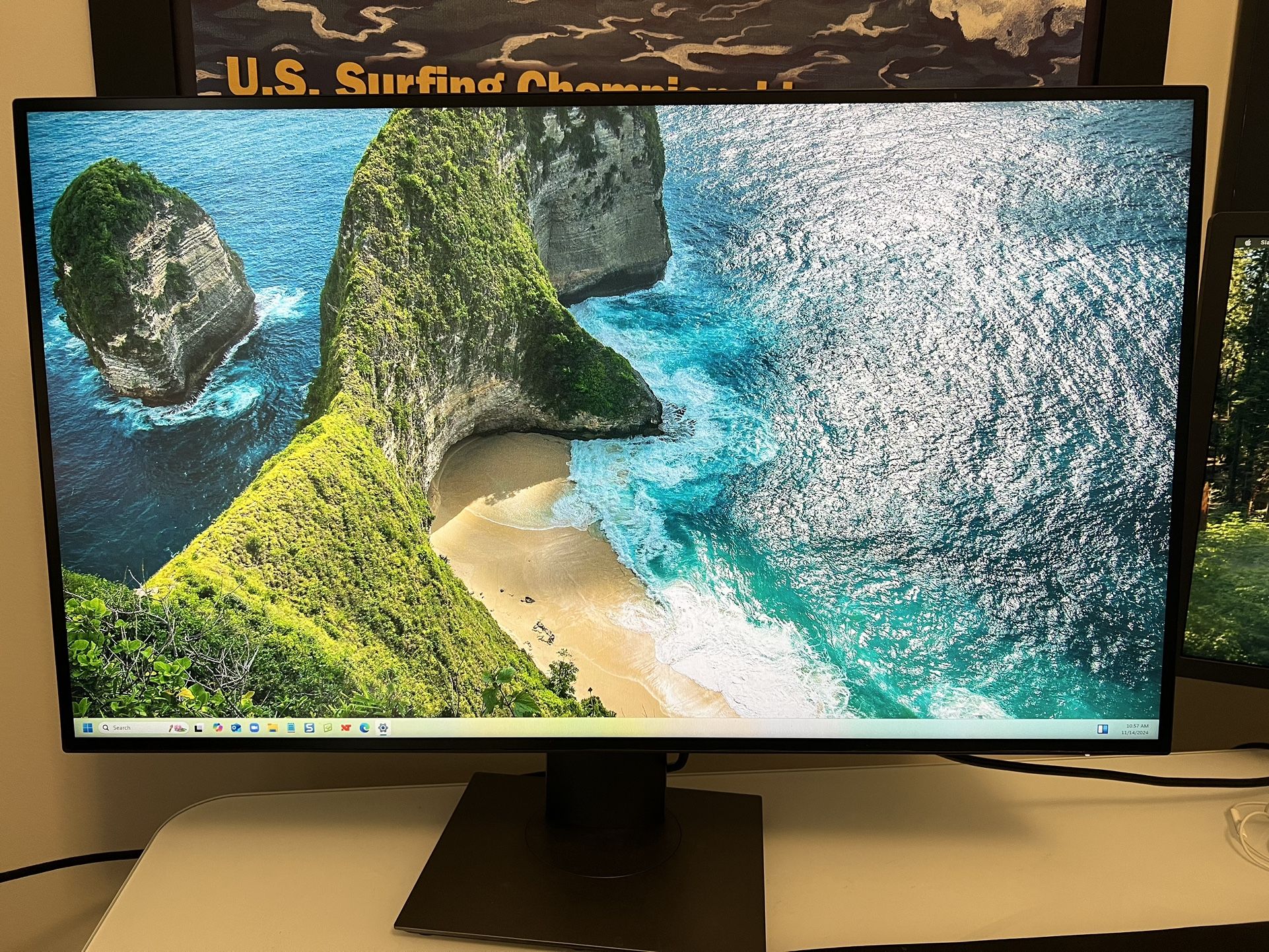 Dell Monitor (U2722D) 27 Inch QHD Excellent Condition $250 OBO