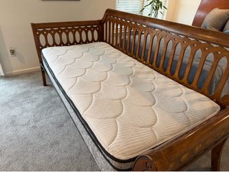 Vintage Solid Cherry Sleigh Daybed/Couch + New Twin Mattress