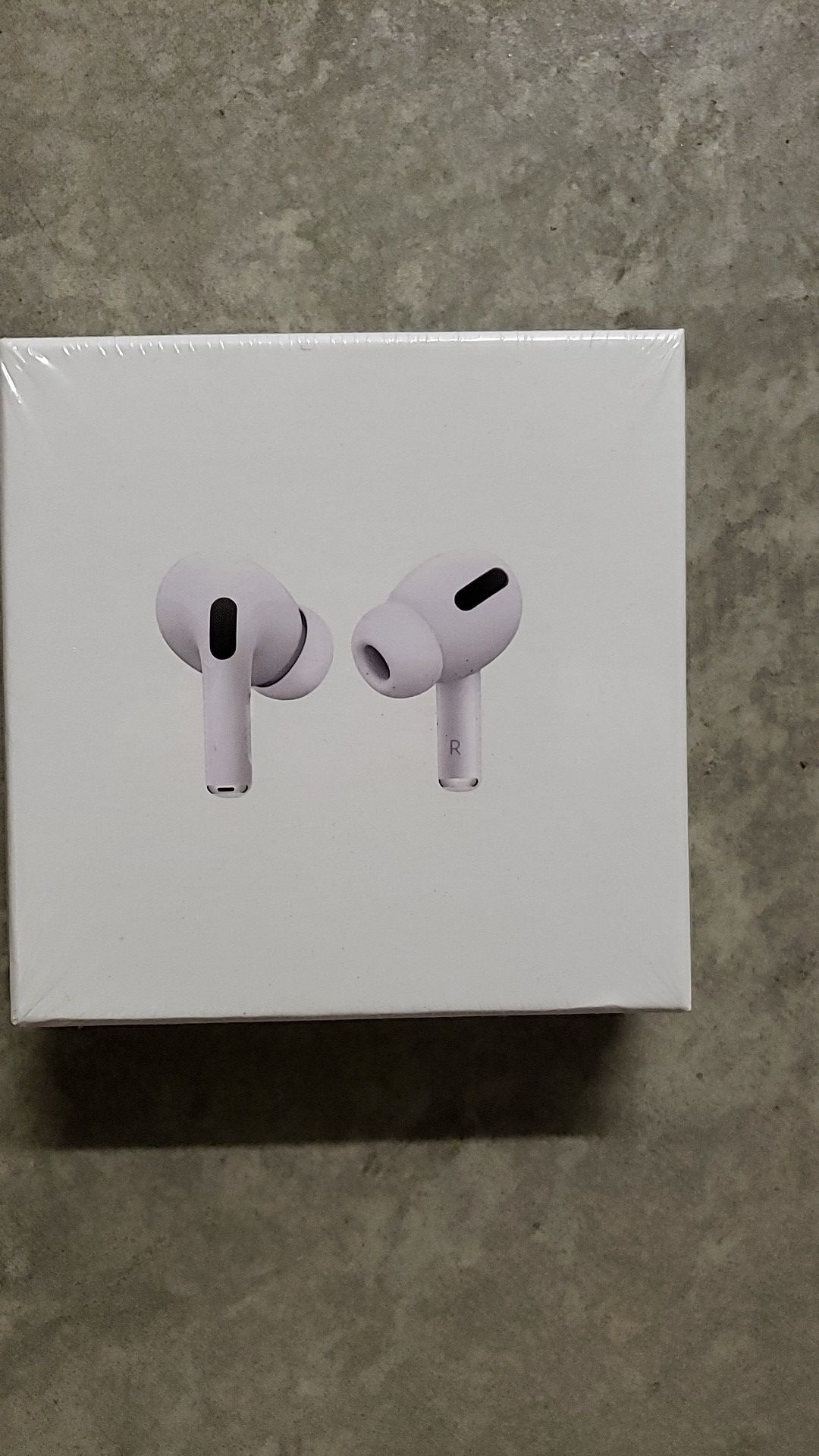 Wireless earbuds