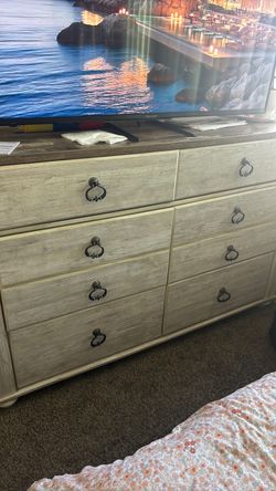 Dressers with six drawers