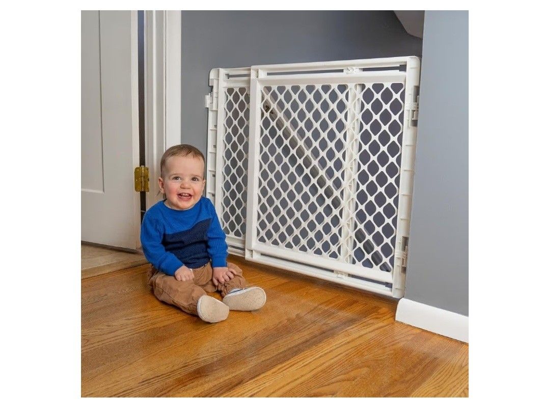 (NEW) Toddleroo by North States - Stairway Secure Baby Gate: Plastic Baby Gate for Stairs & Doorways