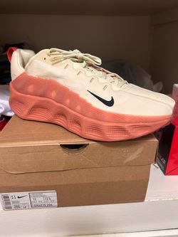 Nike Ava Rover Size 11M