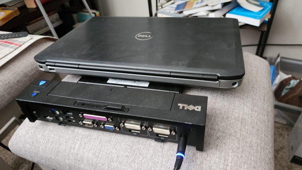 Dell 15.6" Latitude Laptop 4GB RAM E5530 320 GB WINDOWS 10 PRO i5-3320M 2.6 GHZ
upgraded to windows 10 pro
And Docking Station