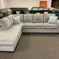 Altari Alloy LAF Sectional