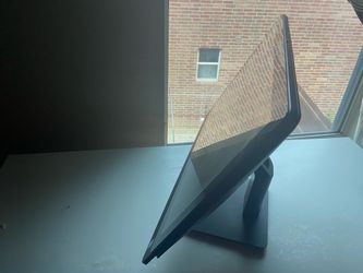 Dell OptiPlex 7450 All-in-One Desktop – $110