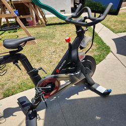 Peloton Bike In Excellent Condition