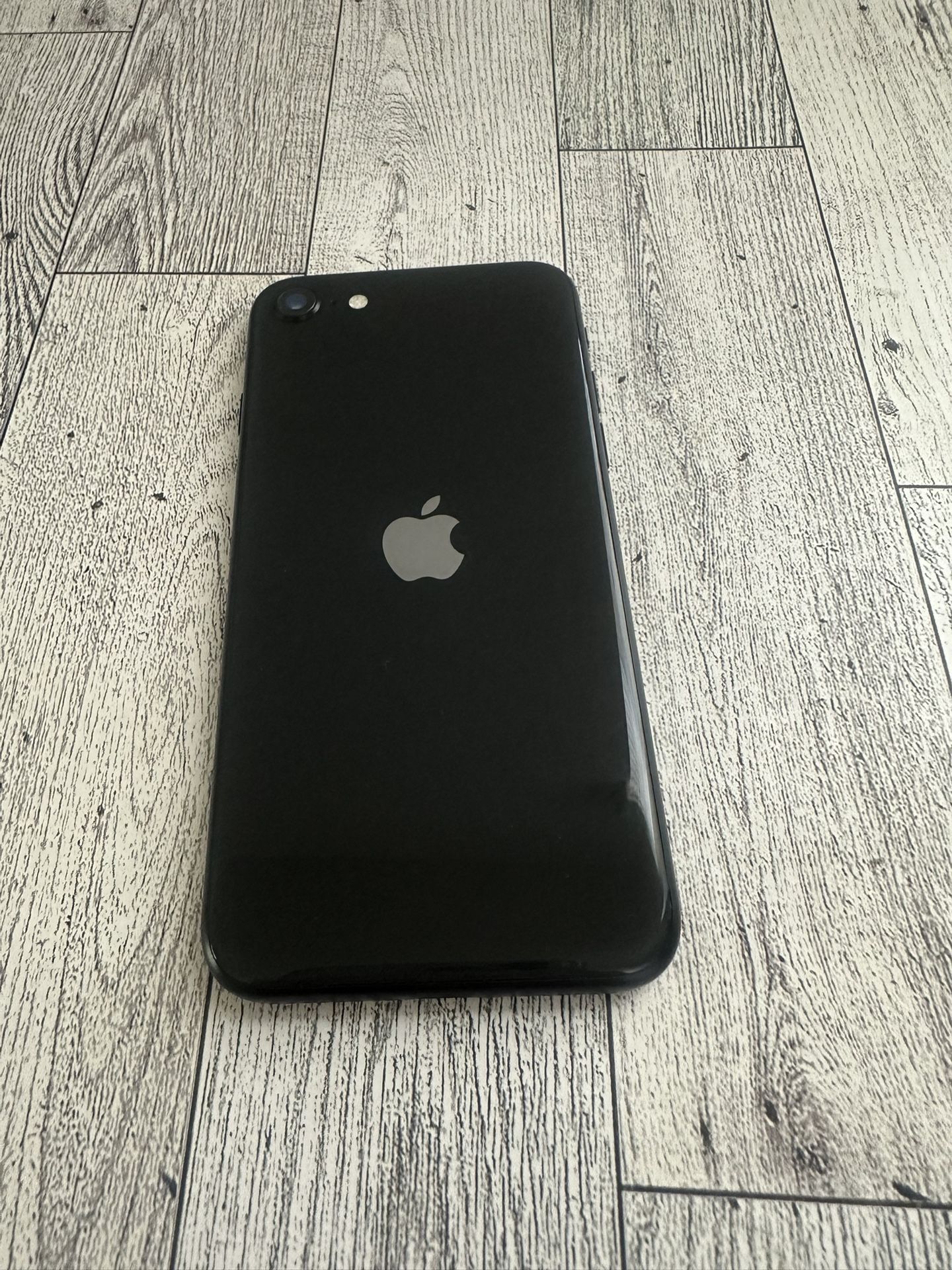 iPhone SE 3rd Gen (64GB) Unlocked 📱 Liberado