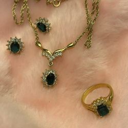Roma Jewelry Set
