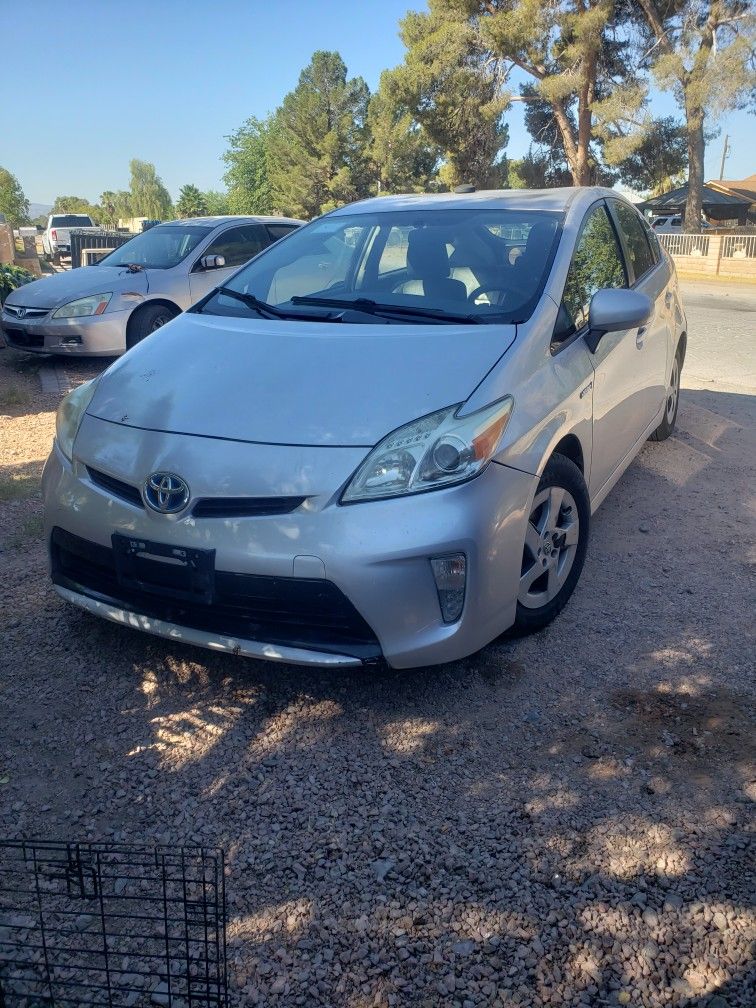 2013 Toyota Prius for Sale in Las Vegas, NV - OfferUp