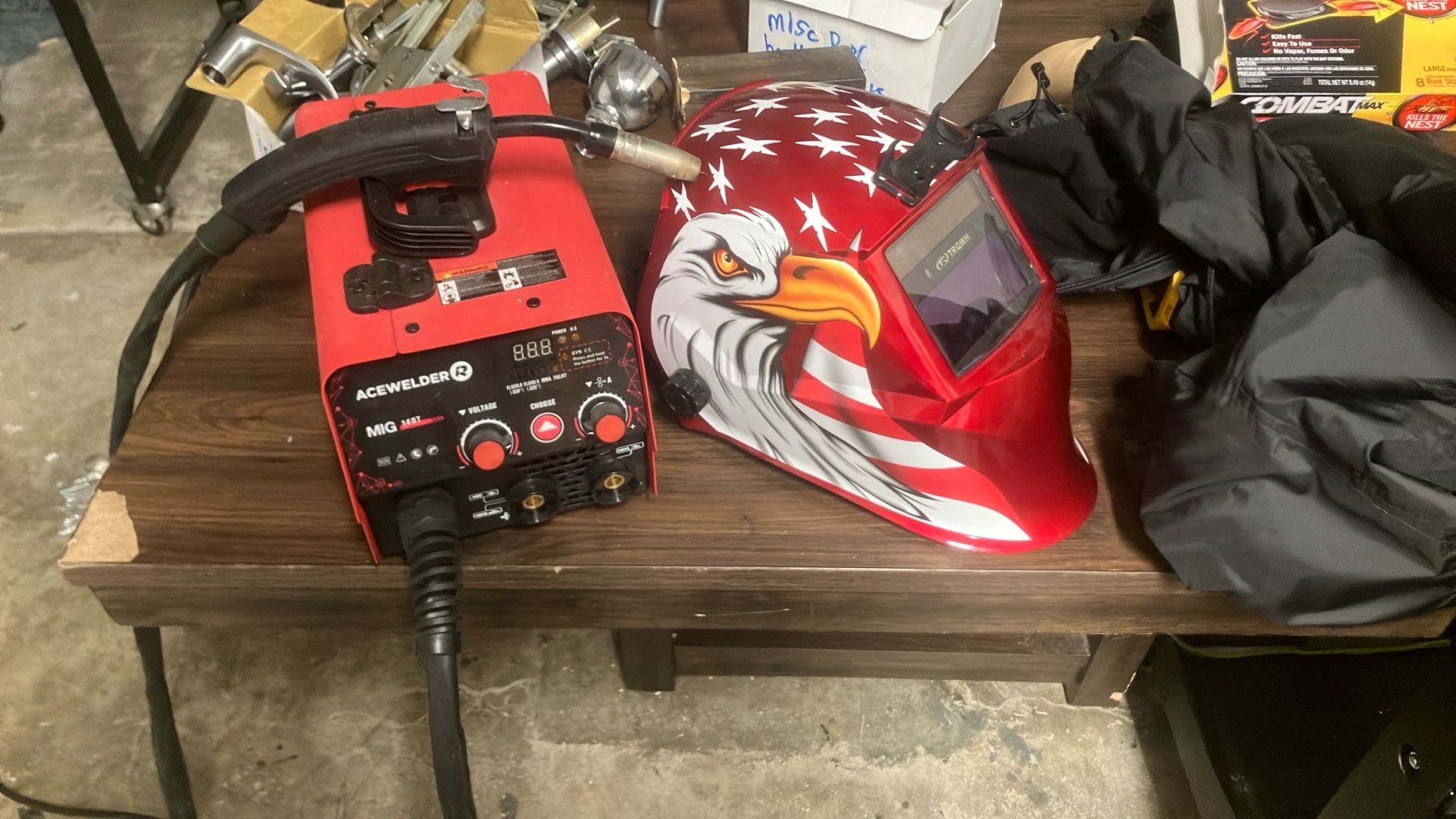 Flux Core Welder 3in1 Plus Auto Dark Helmet