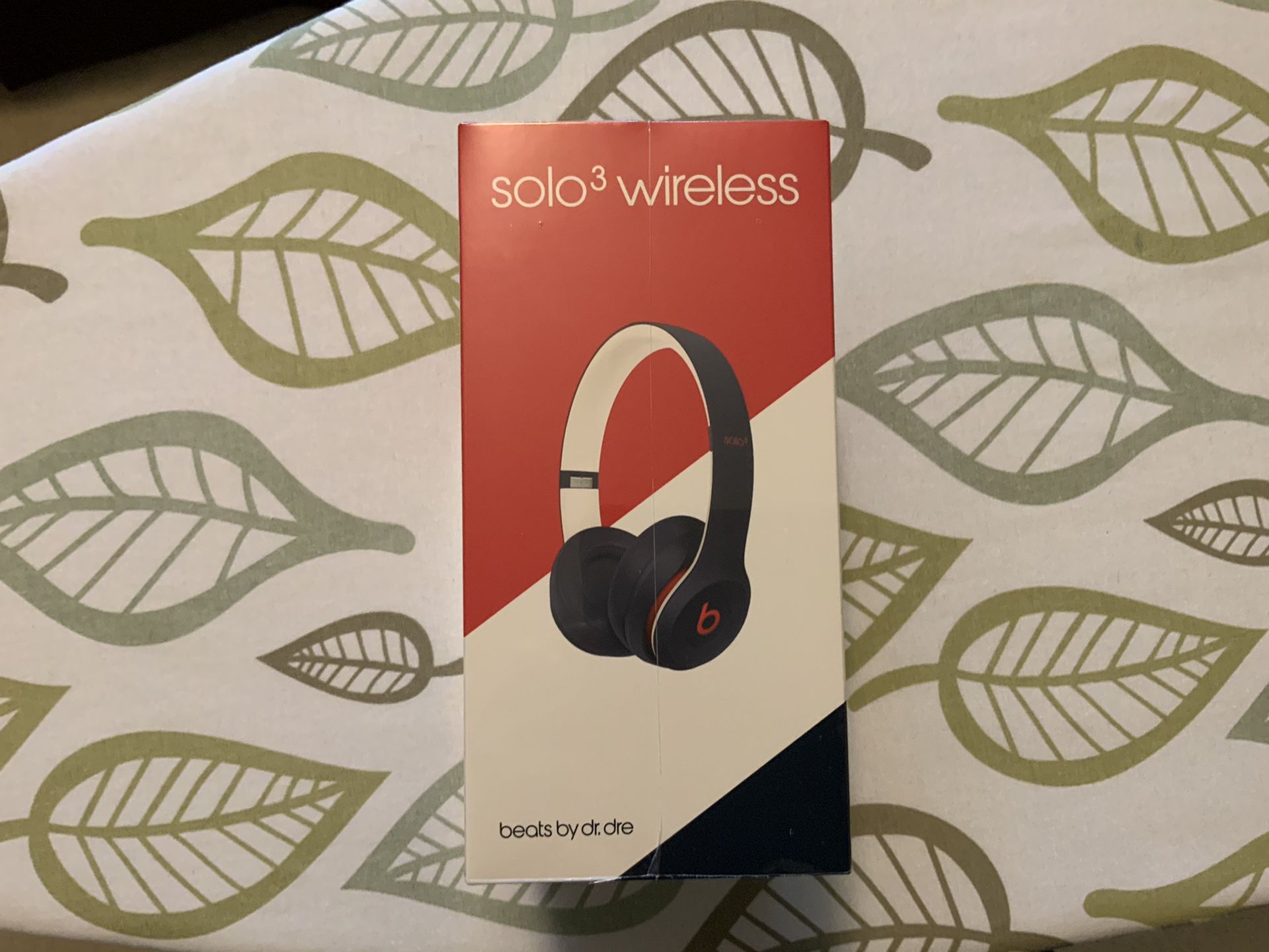 Beats Solo3 Wireless Headphones. Club Navy. Brand new.