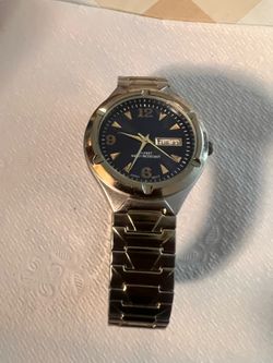 Men’s Silver Stainless Steel Quartz Watch Blue Dial Day Date Water Resistant