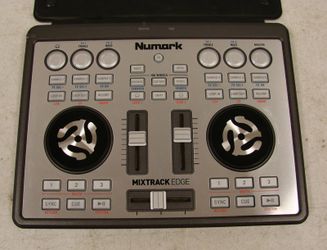 NUMARK MIXTRACK EDGE