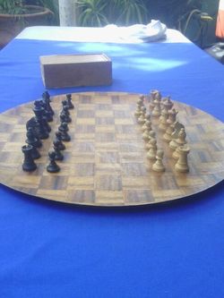 Vintage wood Chase game