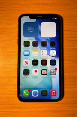 iPhone 11 64GB (Unlocked)