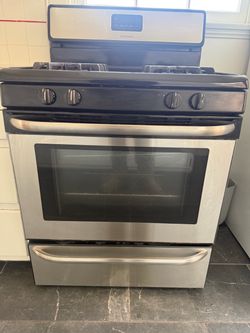 Frigidaire Stainless Steel Gas Range