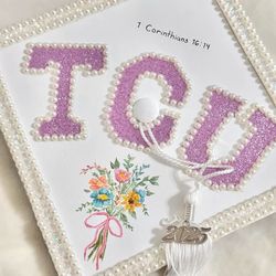 Custom graduation caps