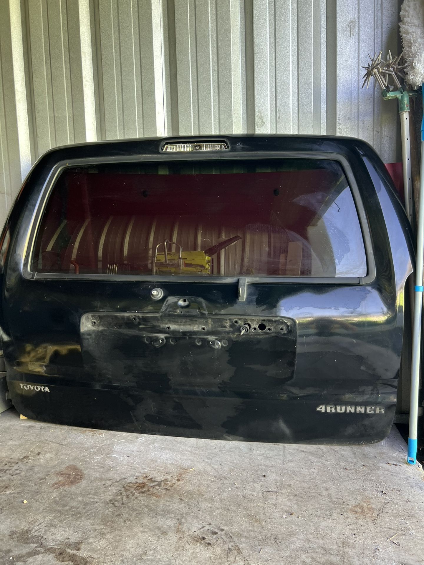Toyota 4Runner 4th gen Tailgate